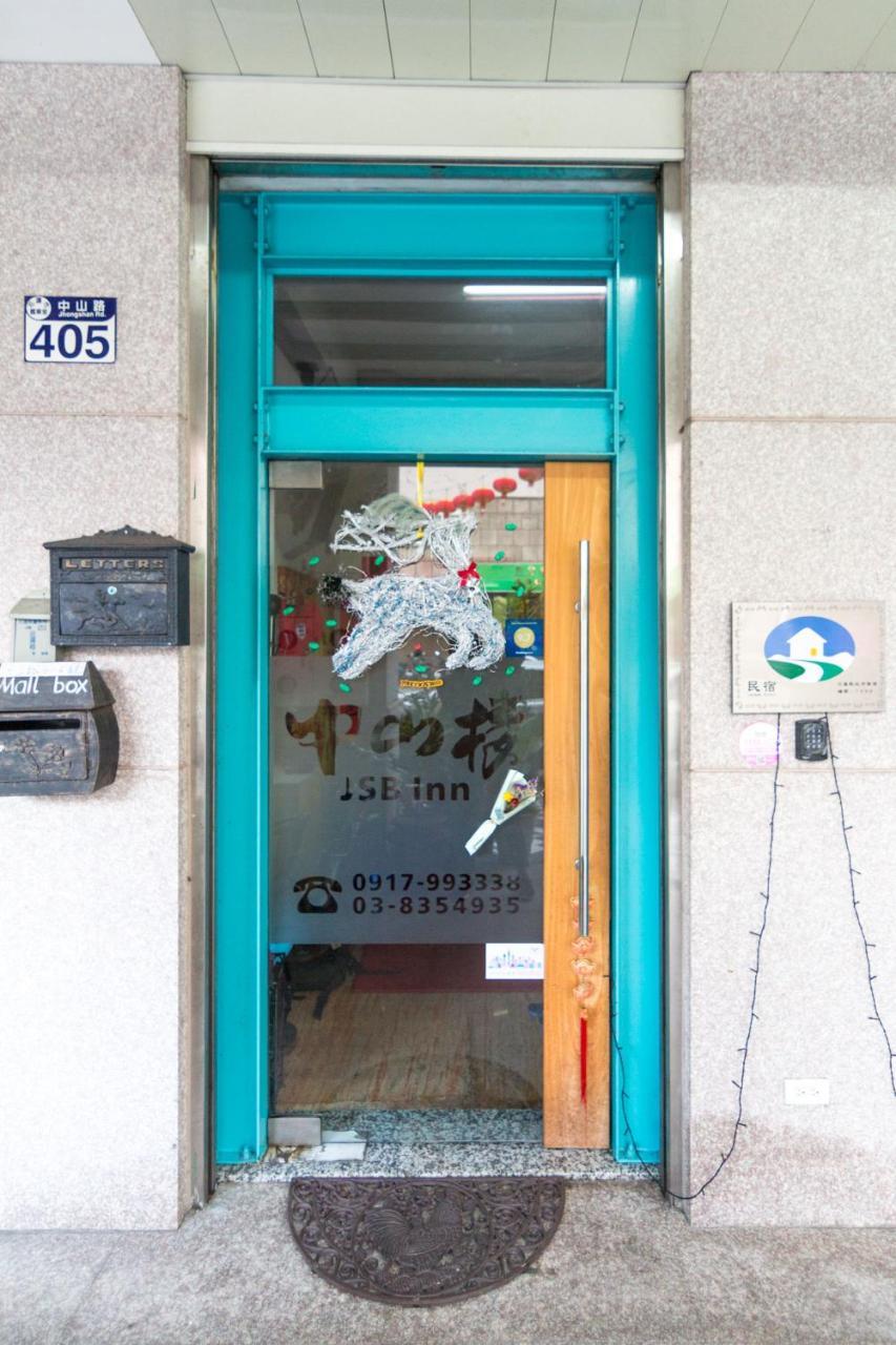 Jhongshan Building Bed And Breakfast Città di Hualien Esterno foto