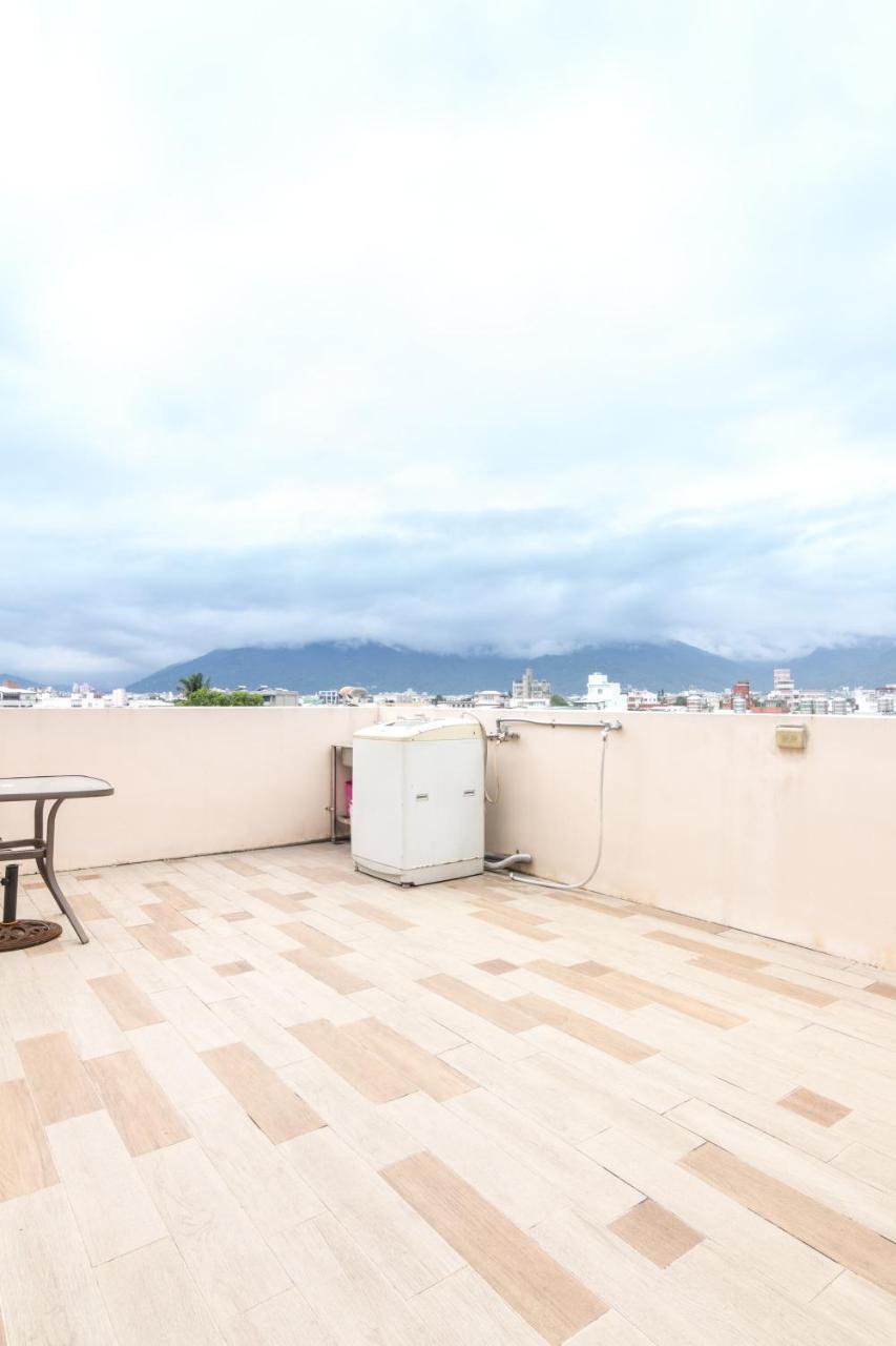 Jhongshan Building Bed And Breakfast Città di Hualien Esterno foto