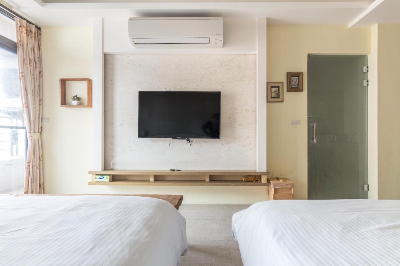 Jhongshan Building Bed And Breakfast Città di Hualien Esterno foto